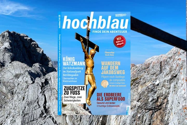 hochblau Magazin Cover – Ausgabe 5/6-2025 vor Watzmann-Gipfelgrat zur Mittelspitze