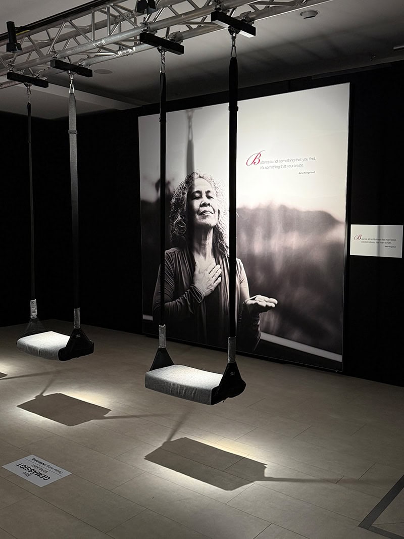 Schaukeln auf der Körperwelten Ausstellung Hanau © Patricia Roß Schaukeln auf der Körperwelten Ausstellung Hanau