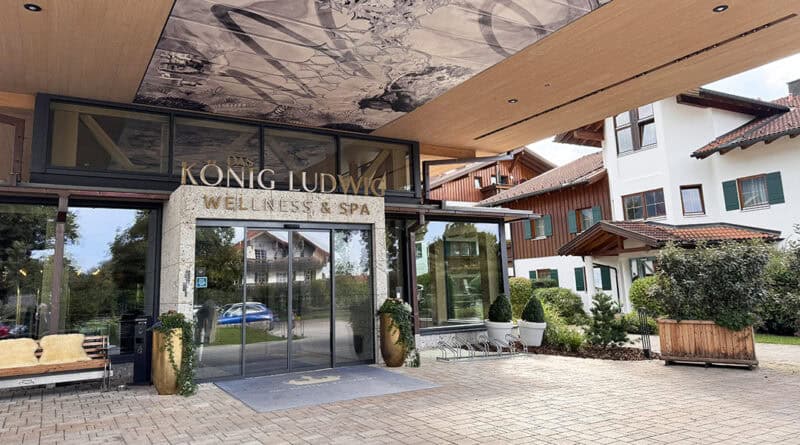 Eingang des Hotel König Ludwig.